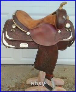 15.5 CIRCLE Y Silver Reining / All Around Show SaddleHigh EndSQHBRawhide