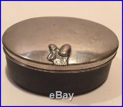19th Century Beautiful Antique Carved Horn Snuff Box with Silver Lid