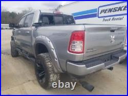 21 Dodge Ram 1500 Big Horn Black Widow Conventional Tailgate Silver With Liner