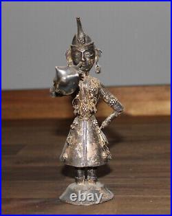 Antique-hand-made-silver-plated-figurine-Asian-woman-with-folk-costume-and-horn-01-kl