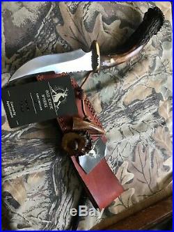 Buck Horn Hunting Knife With Leather Sheath