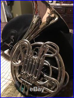 Conn 8d Double French Horn (with Soft Case and fixed Bell)