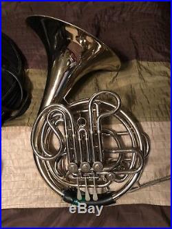 Conn 8d Double French Horn (with Soft Case and fixed Bell)