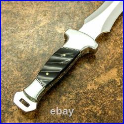 Custom Handmade D2 Steel Beautiful Hunting Dagger Knife with Bull Horn Handle