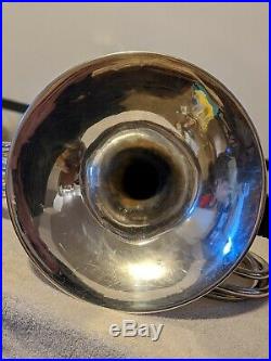 Getzen Silver Single French Horn. (with case and second key attachment)