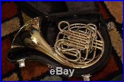 Holton H-179 Double French Horn with mute and mouthpiece