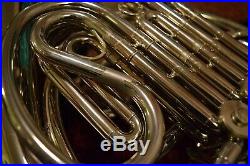Holton H-179 Double French Horn with mute and mouthpiece