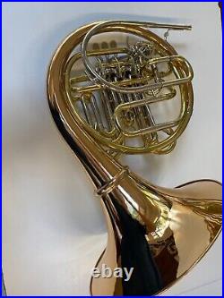 Holton H-281 Double French Horn in Yellow Brass with detachable Gold Brass bell
