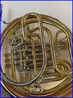 Holton H-281 Double French Horn in Yellow Brass with detachable Gold Brass bell