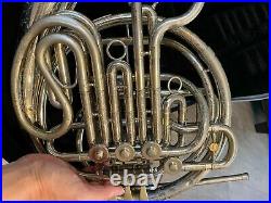 Holton H179 Farkas Model Intermediate Double French Horn working with hard case