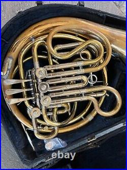 Holton H181 DOUBLE FRENCH HORN, SILVER, WITH HARD CASE AND MOUTHPIECE