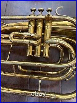 King 1122 Marching FRENCH HORN, WITH MOUTHPIECE