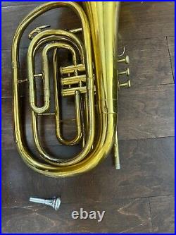 King 1122 Marching FRENCH HORN, WITH MOUTHPIECE