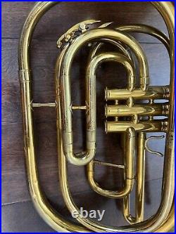 King 1122 Marching FRENCH HORN, WITH MOUTHPIECE