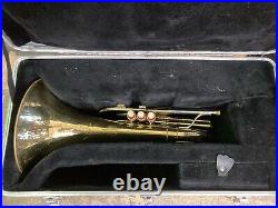 King Marching French Horn Model 1122 With Case