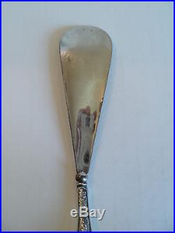LOVELY ANTIQUE AMERICAN STERLING HANDLED SHOE HORN with ENGRAVED DESIGN