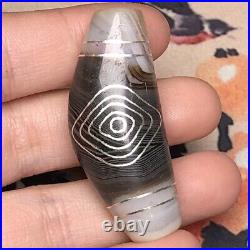Tibetan Natural Old Agate Dzi Guanyin&Eyes Inlaid with silver Horn Bead M0504