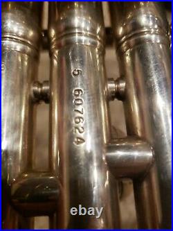Vintage King 601 Trumpet 6 607624 horn rare silver with case
