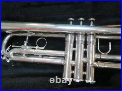 Vintage King 601 Trumpet 948843 horn rare silver with case Nice
