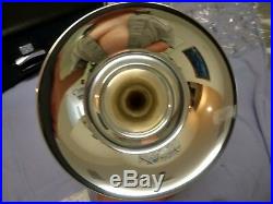 YAMAHA YHR-302M SERIES MARCHING Bb FRENCH HORN WITH SILVER FINISH! NEW